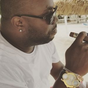 Meet your Posher, Warren